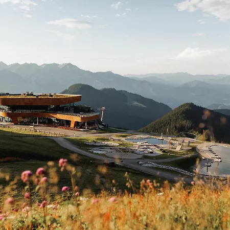 Zweite Heimat - Alpenluxus Collection Fügen